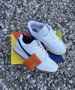 NIKE SB DUNK LOW NAVY