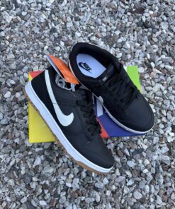 NIKE SB DUNK LOW GUM