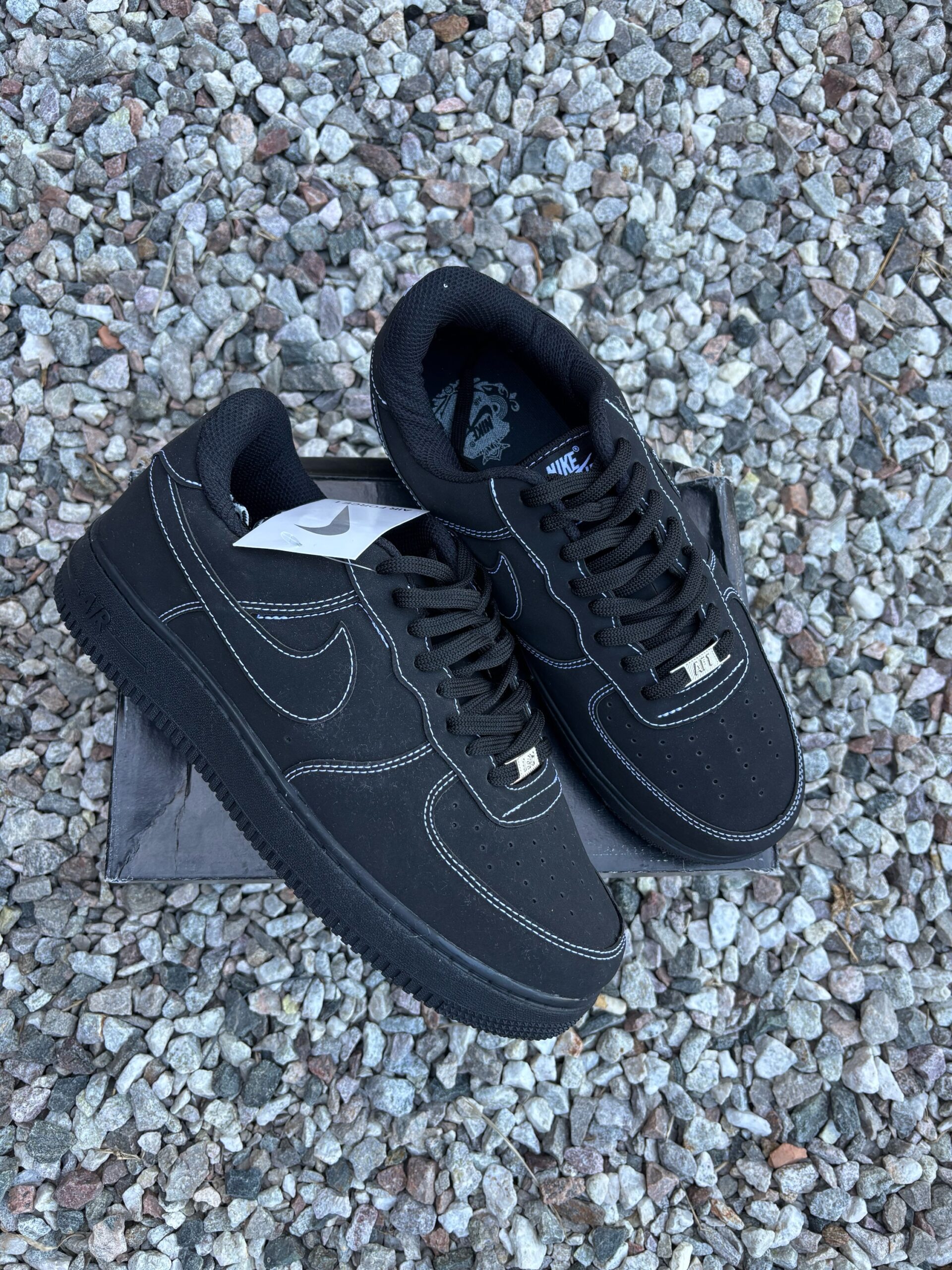 NIKE AIR FORCE COSTURA