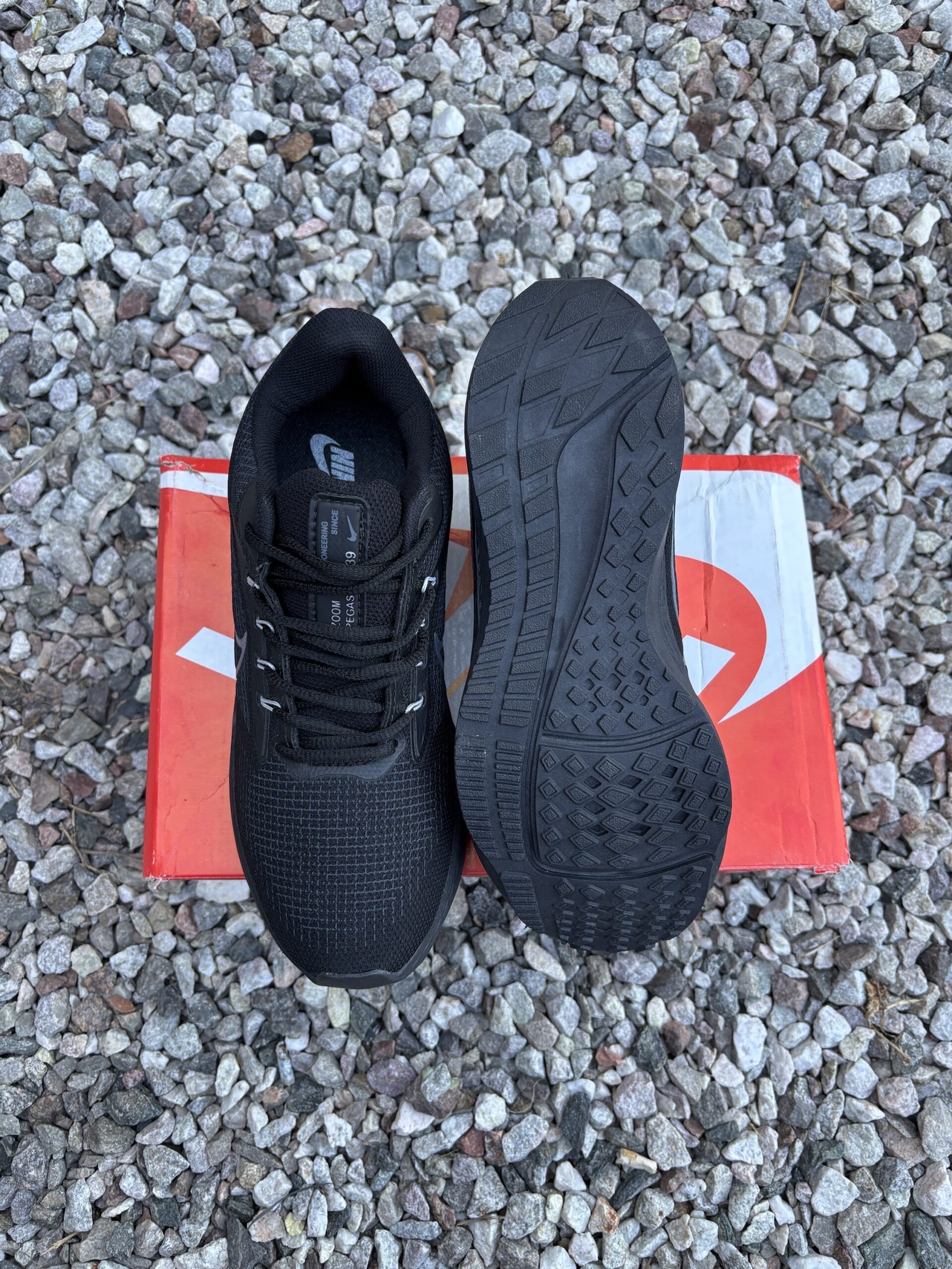 NIKE PEGASUS 39 NEGRA - Imagen 4