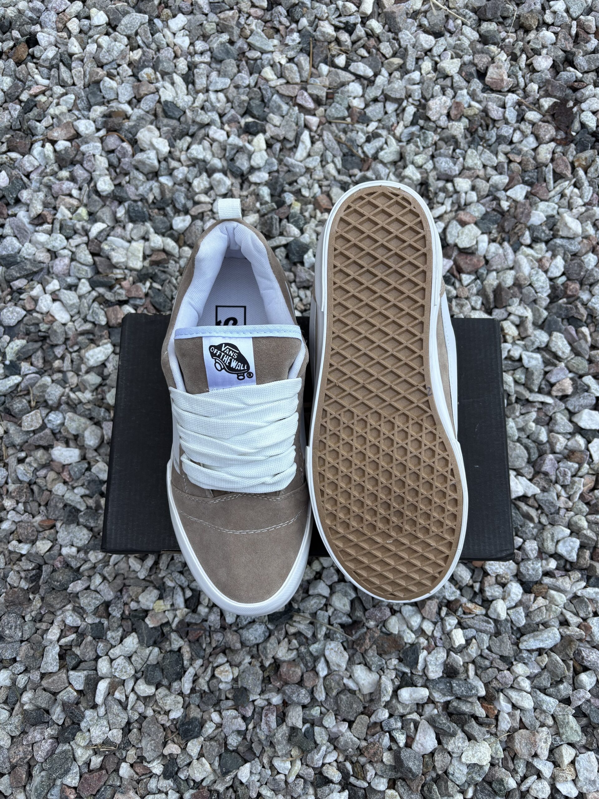 VANS KNU SKOOL BEIGE - Imagen 4