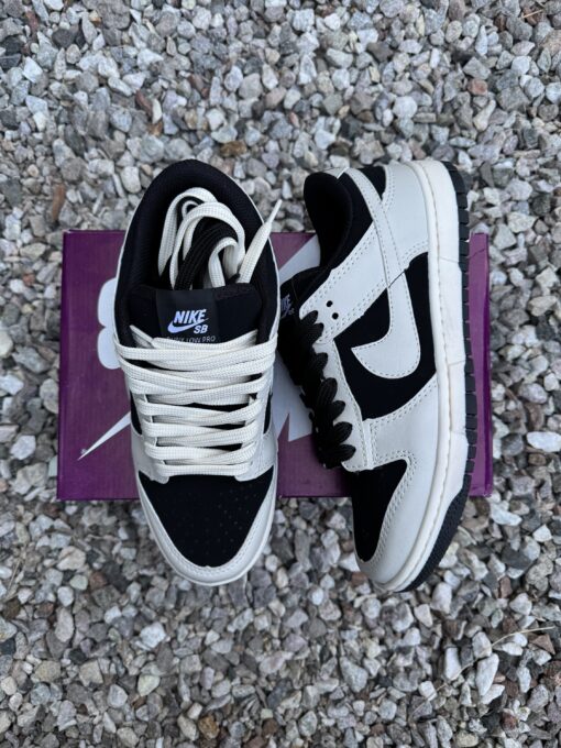 NIKE DUNK PANDA REVERSE - Imagen 3