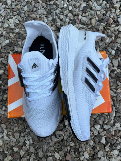 ULTRABOOST BLANCAS - Imagen 5