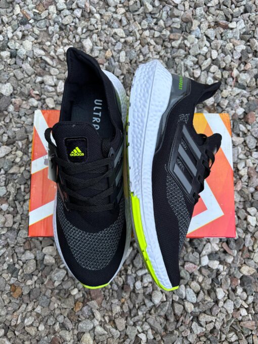 ULTRABOOST NEGRO/VERDE - Imagen 3