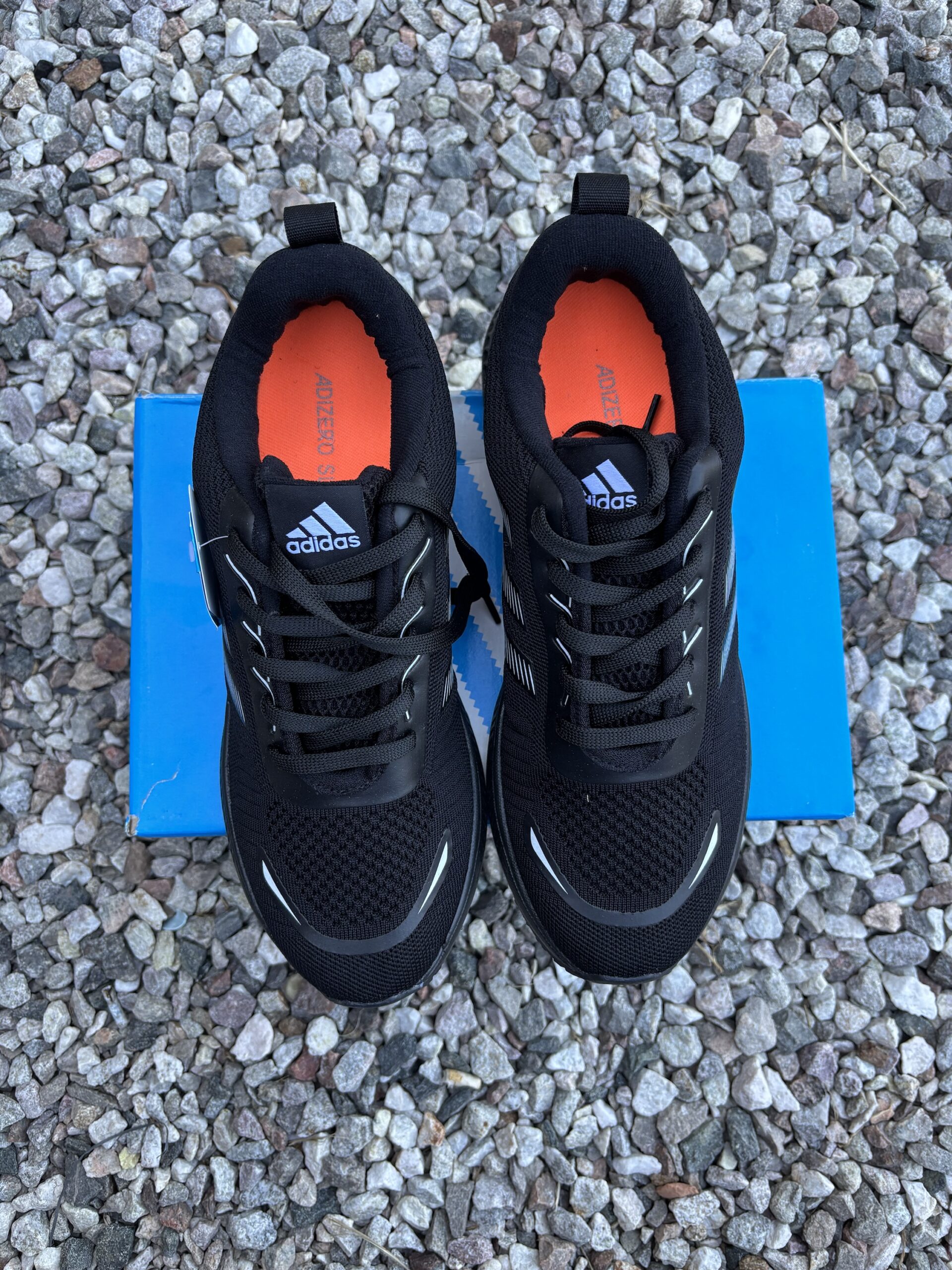 ADIZERO BLACK - Imagen 3