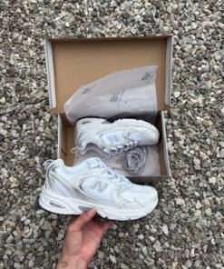 NEW BALANCE 530 LUXO PLATA